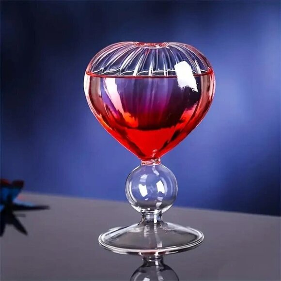 2Pcs Clear Stemmed Cocktail Wine Glasses Heart Shaped For Bar Club Restaurant - Picture 2 of 3